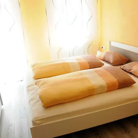 Apartment Caseti 5 Ferienwohnungen - Rothenburg u Bad Windsheim *